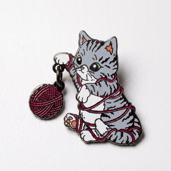 Yarn Kitty Pin